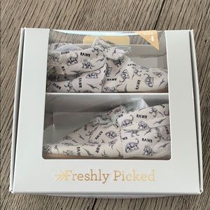 NWT freshly picked Dino mite mini sole city mocc